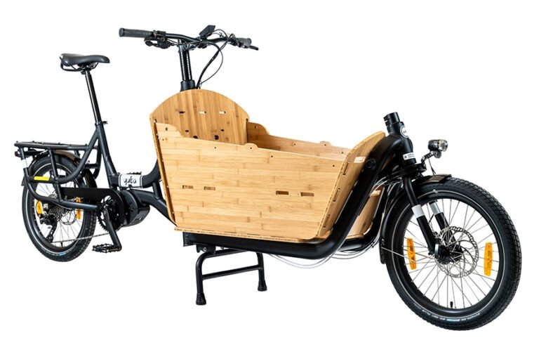 yuba-super-cargo-black-front-with-front-bamboo-box